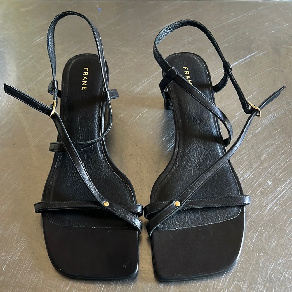 FRAME Le Braxton Sandals Size 37.5 (US 7)
